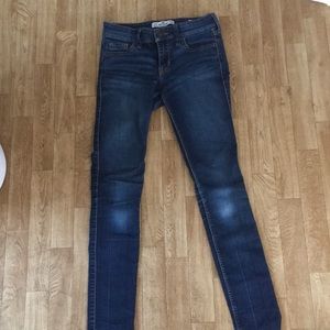 Hollister jeans. Size 00 short.